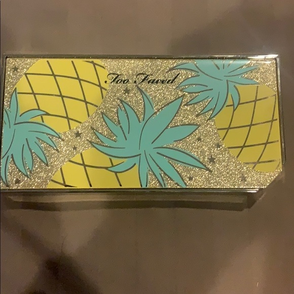 Too Faced Eyeshadow Palette - Picture 7 of 8